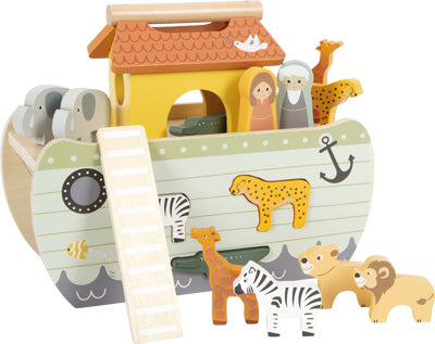 Das Steckspiel Arche Noah „Safari“ ist ein Holzspielzeug der Arche Noah mit Tierfiguren, einer Leiter und zwei menschlichen Figuren auf dem Deck.