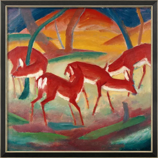 Franz Marcs „Rote Rehe I“ (1910) zeigt vier rote Antilopen, die in einem lebendigen, abstrakten Wald in Orange-, Grün- und Blautönen grasen.