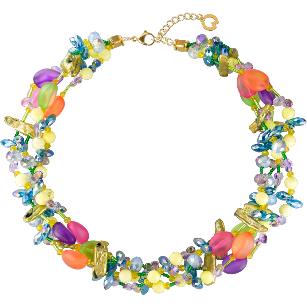 Das Schmuckset „Tesoro“ von Petra Waszak besticht durch ein geflochtenes Design mit bunten Perlen, Kristallen und einem goldenen Verschluss.