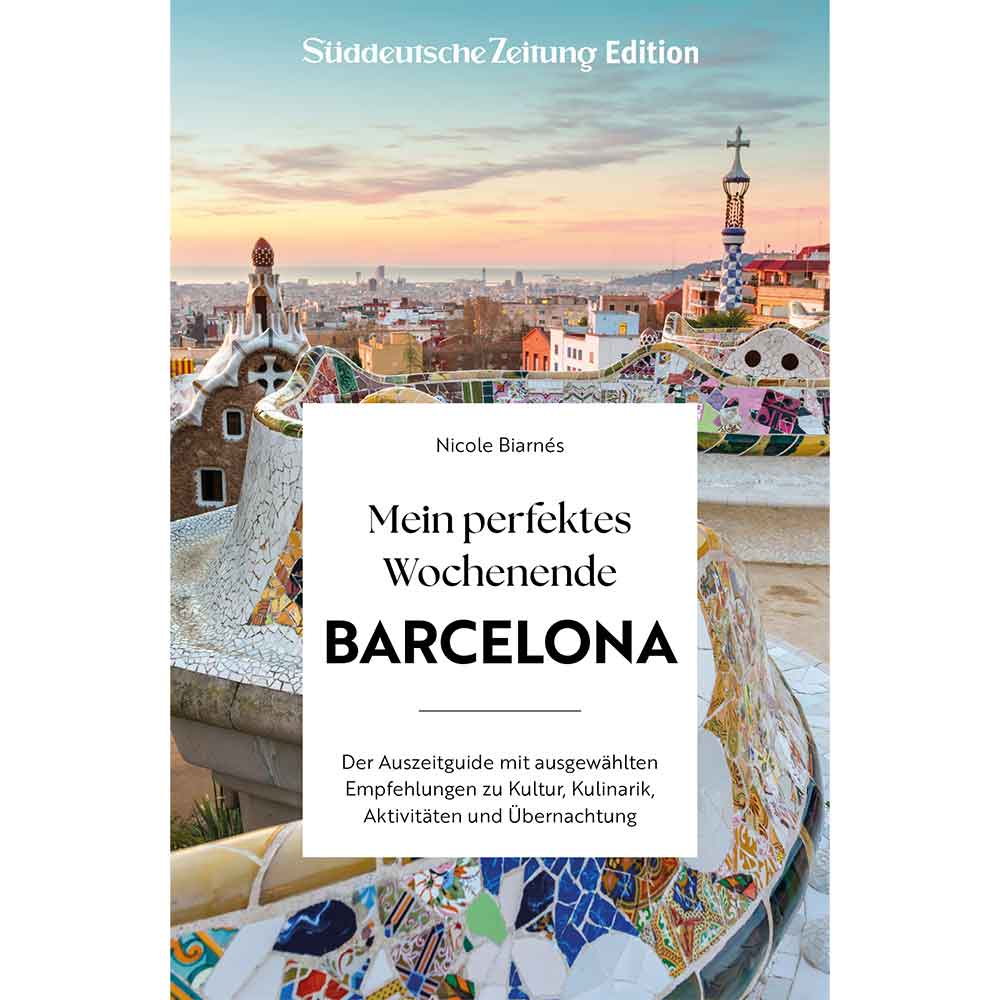 Das Buchcover mit dem Titel Mein perfektes Wochenende Barcelona von Nicole Biarnés zeigt eine Ansicht des Park Güell in Barcelona mit bunten Kacheln und einem Stadtbild im Hintergrund.
