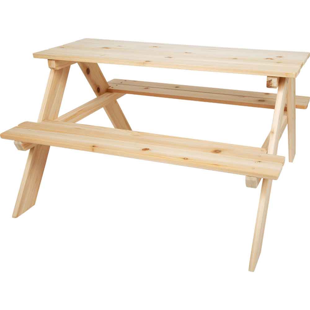 Picknicktisch aus Holz mit beidseitig angebrachten Bänken, für den Außenbereich.