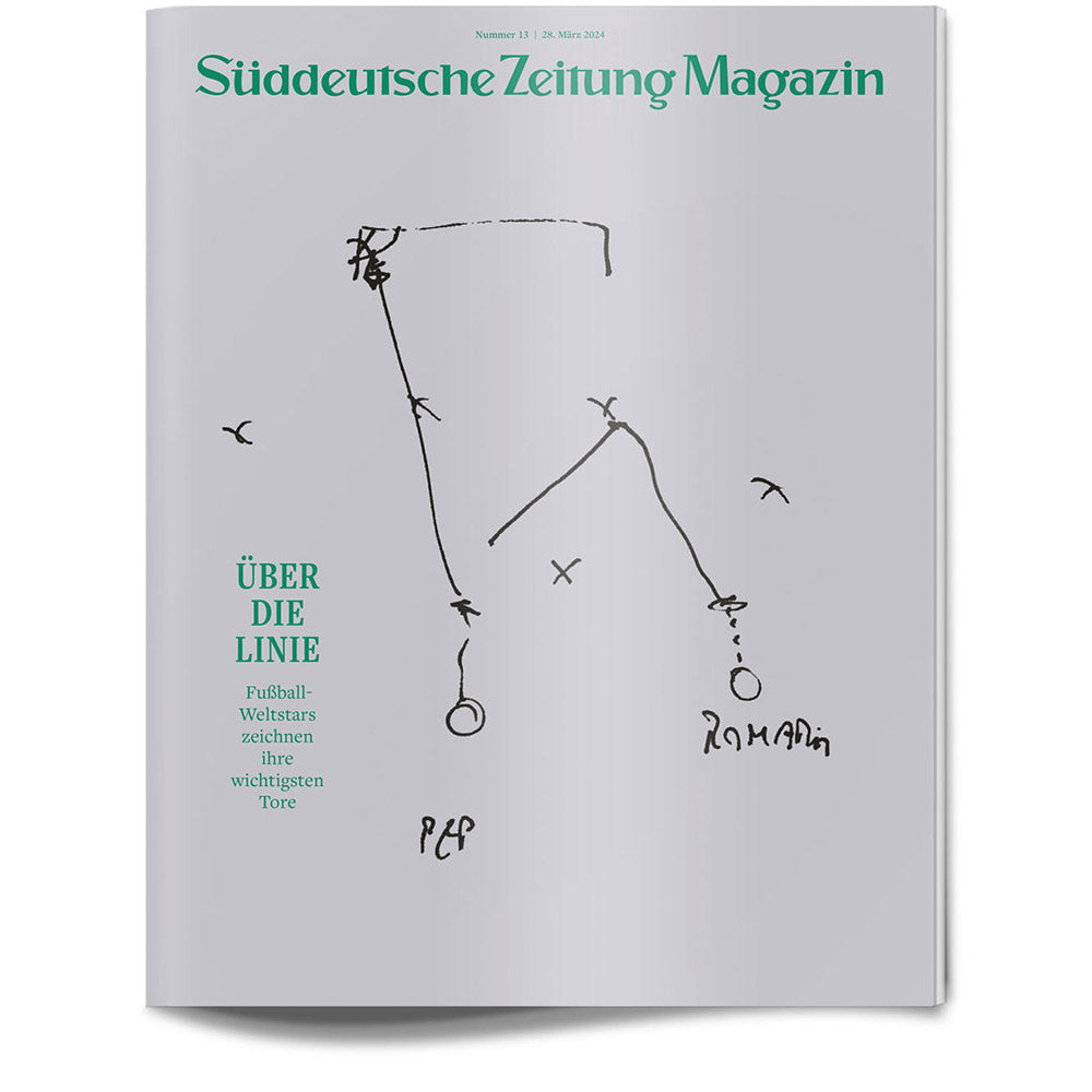 Umschlag des Süddeutsche Zeitung Magazins mit einer handgezeichneten Fußballtaktik-Skizze und deutschem Text.
