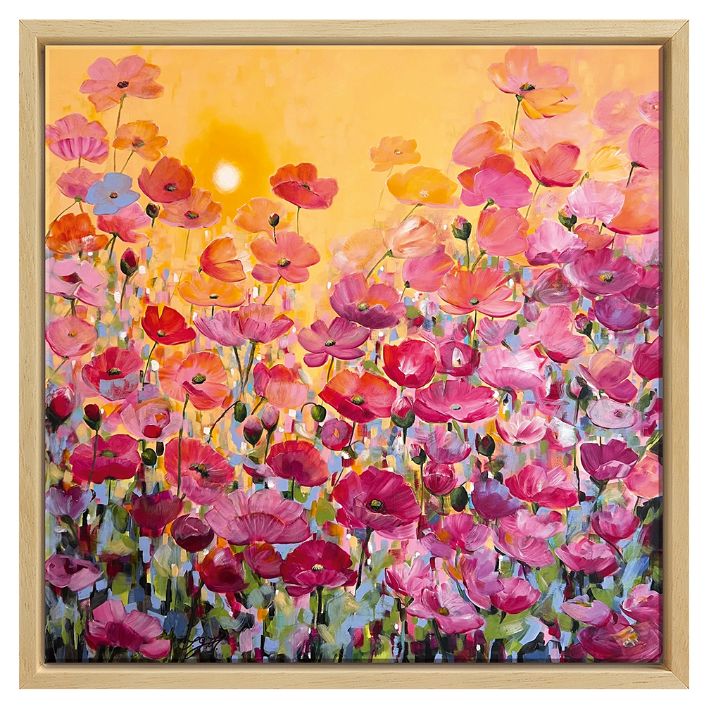Sandra Gebhardt-Höpfner: Bild 'Summer Garden 2' (2023), gerahmt – ein farbenfrohes Gemälde von rosa-roten Mohnblumen vor goldener Abendsonne im hellen Holzrahmen.