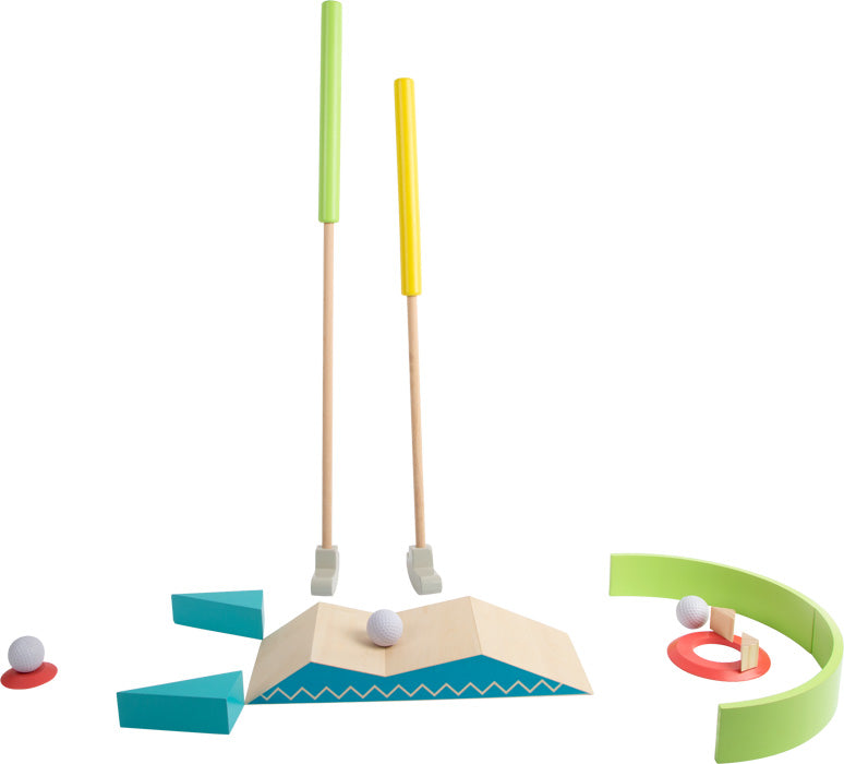 Das Minigolf-Set „Active“ ist ein farbenfrohes Minigolf-Set aus Holz mit zwei Schlägern, zwei Bällen und verschiedenen Hindernissen.
