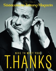 Schwarz-weißes Titelbild eines Magazins mit einem Mann im Anzug und der Aufschrift NICE TO MEET YOU T.HANKS.