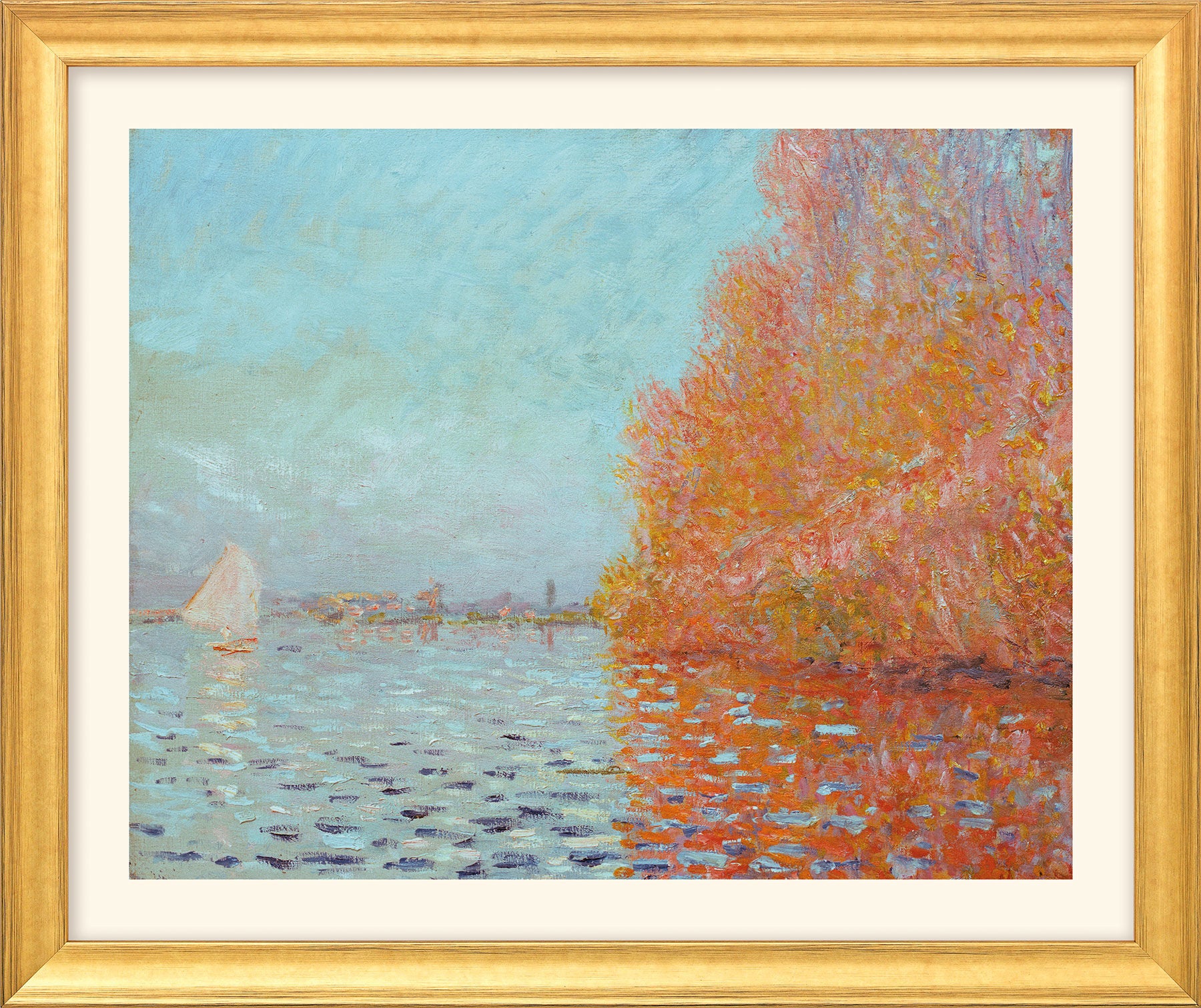 Impressionistisches Gemälde eines Segelboots auf einem Fluss neben Herbstbäumen, in Gold gerahmt.