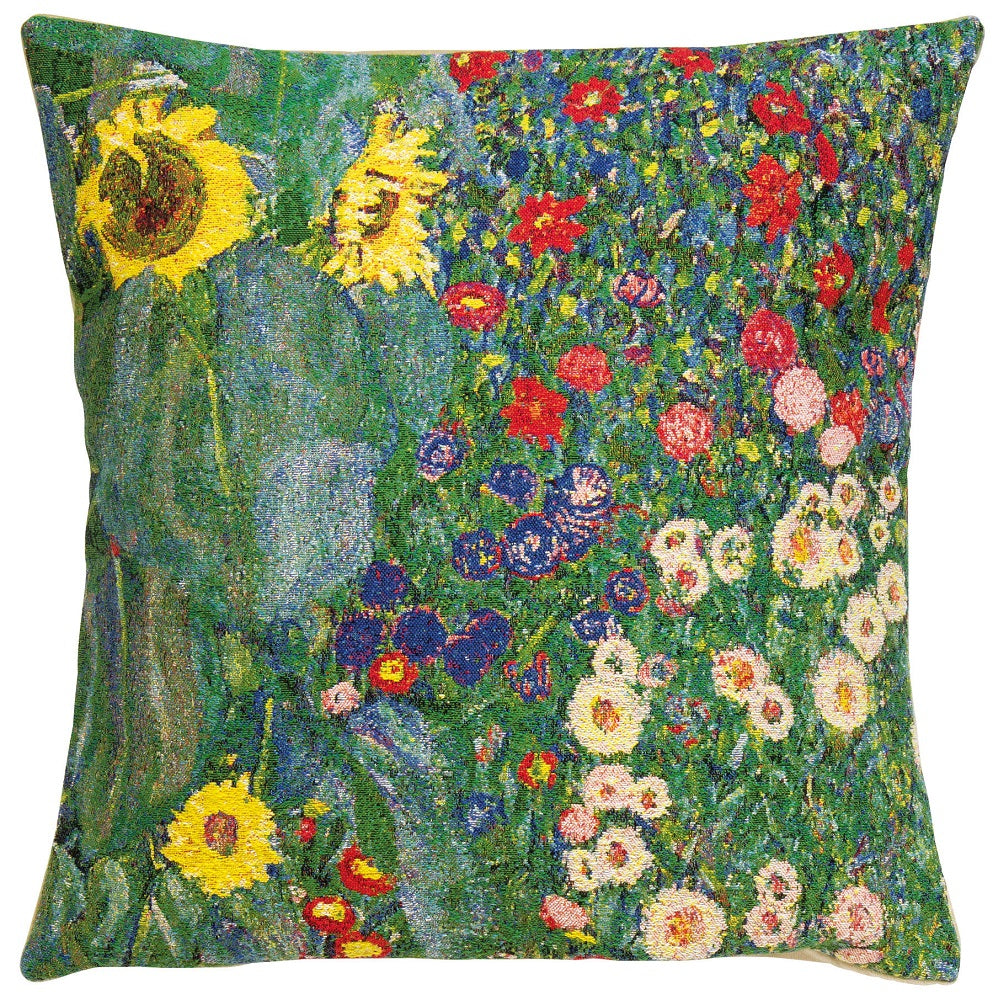 Wurfkissen mit farbenfrohem Blumenmuster mit Sonnenblumen, Gänseblümchen und verschiedenen lebendigen Gartenblumen.