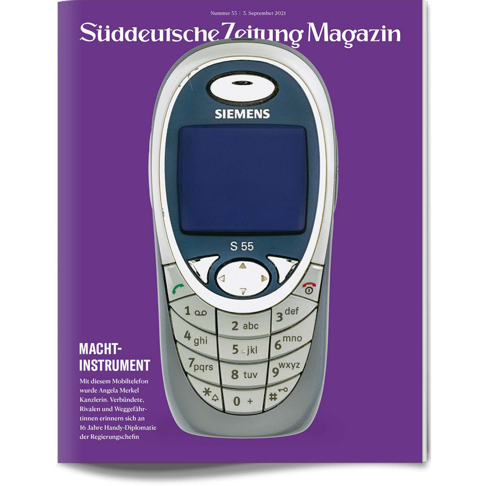 Ein Siemens-Mobiltelefon auf einem lila Cover des Süddeutsche Zeitung Magazins, Ausgabe 35, September 2021.