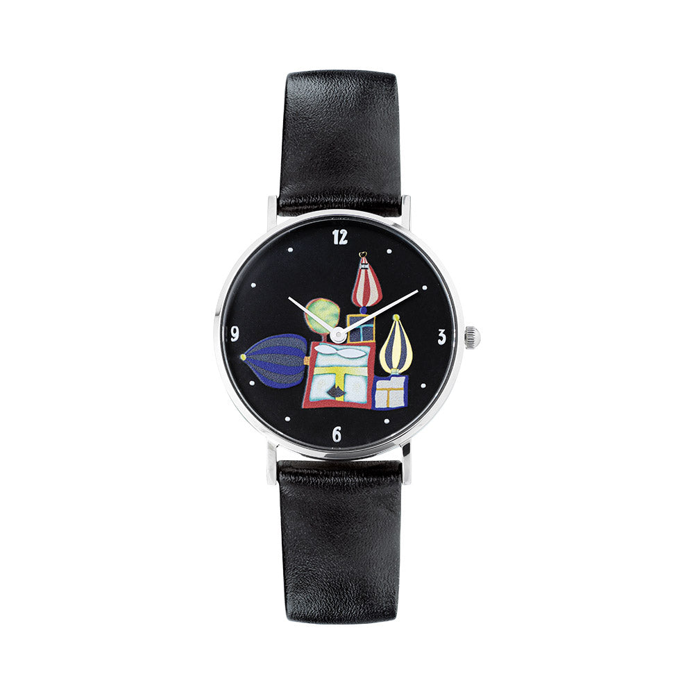 Schwarze Armbanduhr mit schwarzem Lederarmband und Heißluftballons auf dem Zifferblatt.