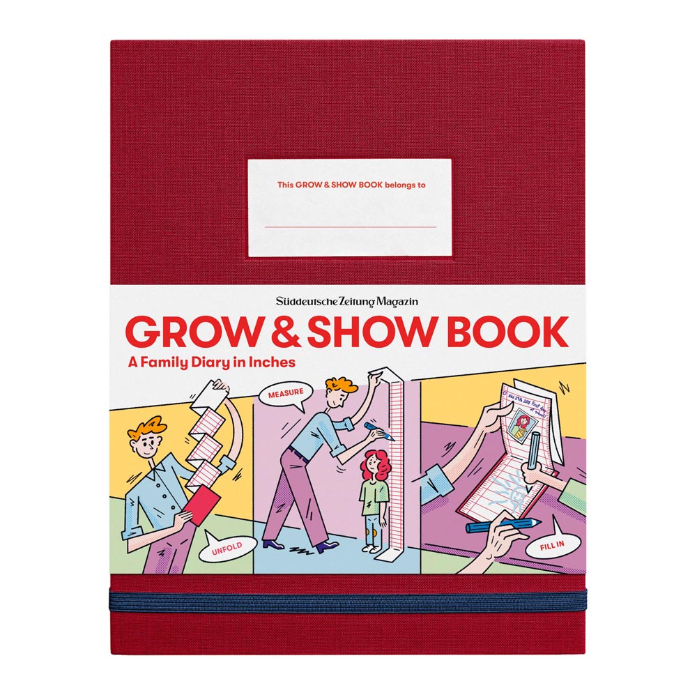 Grow & Show-Buch mit illustriertem Cover, das Menschen zeigt, die ein Familientagebuch messen, entfalten und ausfüllen.