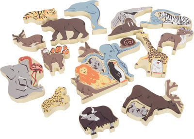 Das Buchstabenpuzzle Tiere besteht aus hölzernen Tierfiguren – Löwe, Elefant, Delfin, Bär und Giraffe – auf weißem Hintergrund.