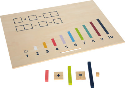 Lernbox Rechenstäbchen mit Zahlen „Educate“: Hölzernes Rechenbrett mit Zahlenstäben, Symbolen und Kästchen für Additions- und Subtraktionsübungen.