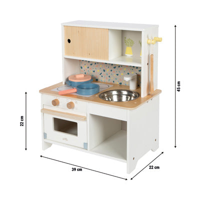 Spielzeug-Küchenset aus Holz mit Herd, Spüle, Backofen und Regalen; die Maße sind in Zentimetern angegeben.