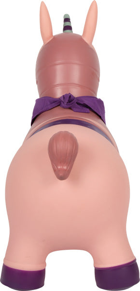 Rosa aufblasbares Einhorn-Spielzeug von hinten gesehen, mit lila Schal und lila Hufen.