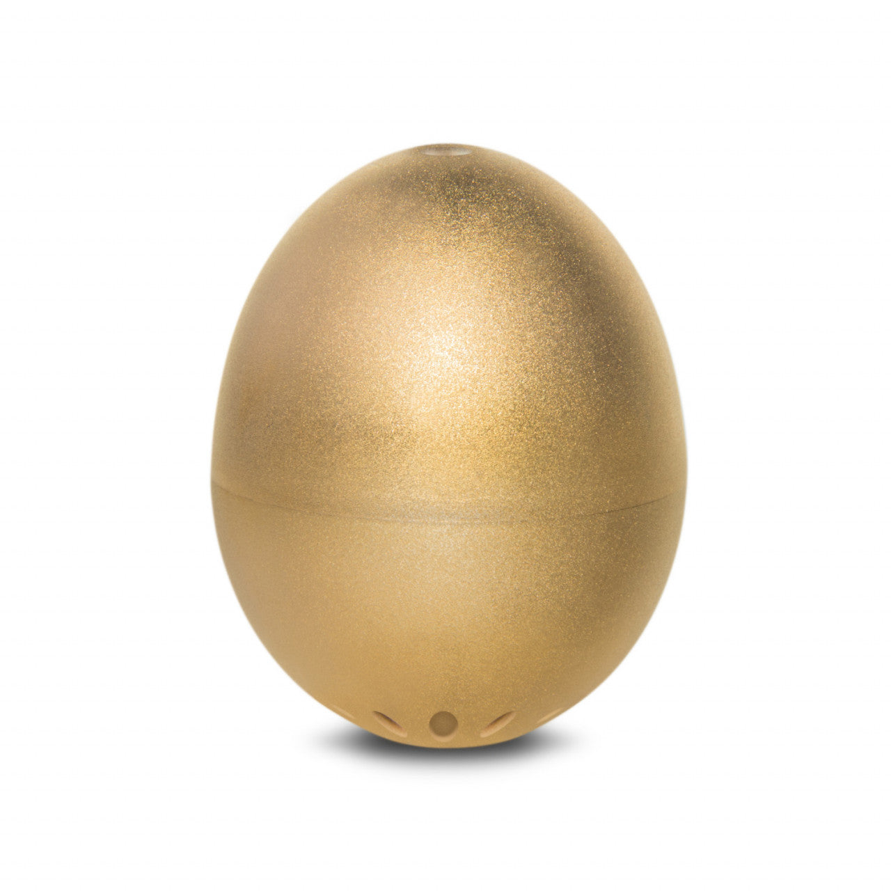 Ein glänzendes, goldenes, eiförmiges „Das Goldene PiepEI“ mit einer Naht und kleinen Löchern in der Nähe der Basis, abgebildet auf einem weißen Hintergrund.