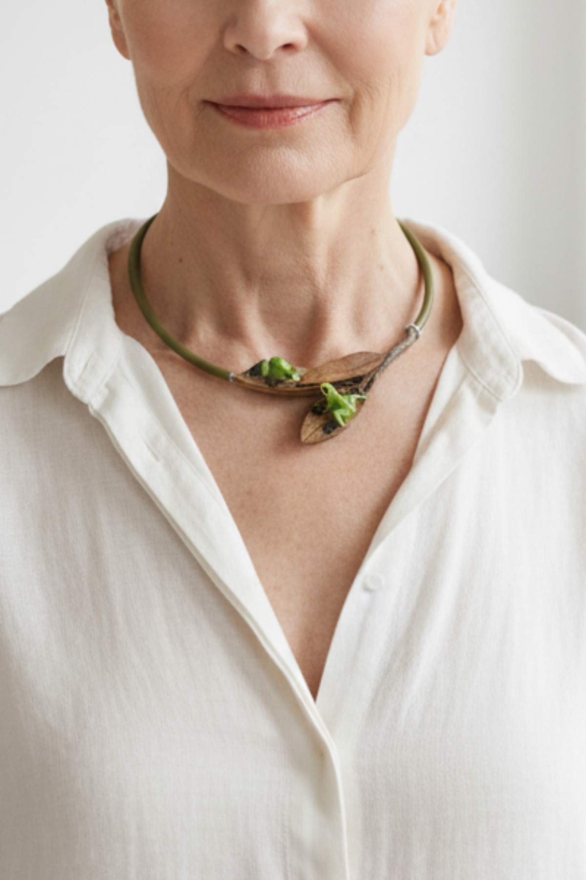 Anna Mütz: Collier "Laubfrösche"