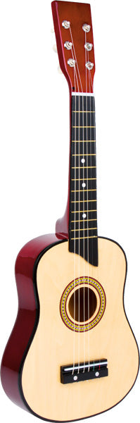 Die Gitarre Natur ist eine kleine Akustikgitarre mit einer hellen Holzdecke und dunkelroten Zargen vor einem weißen Hintergrund.