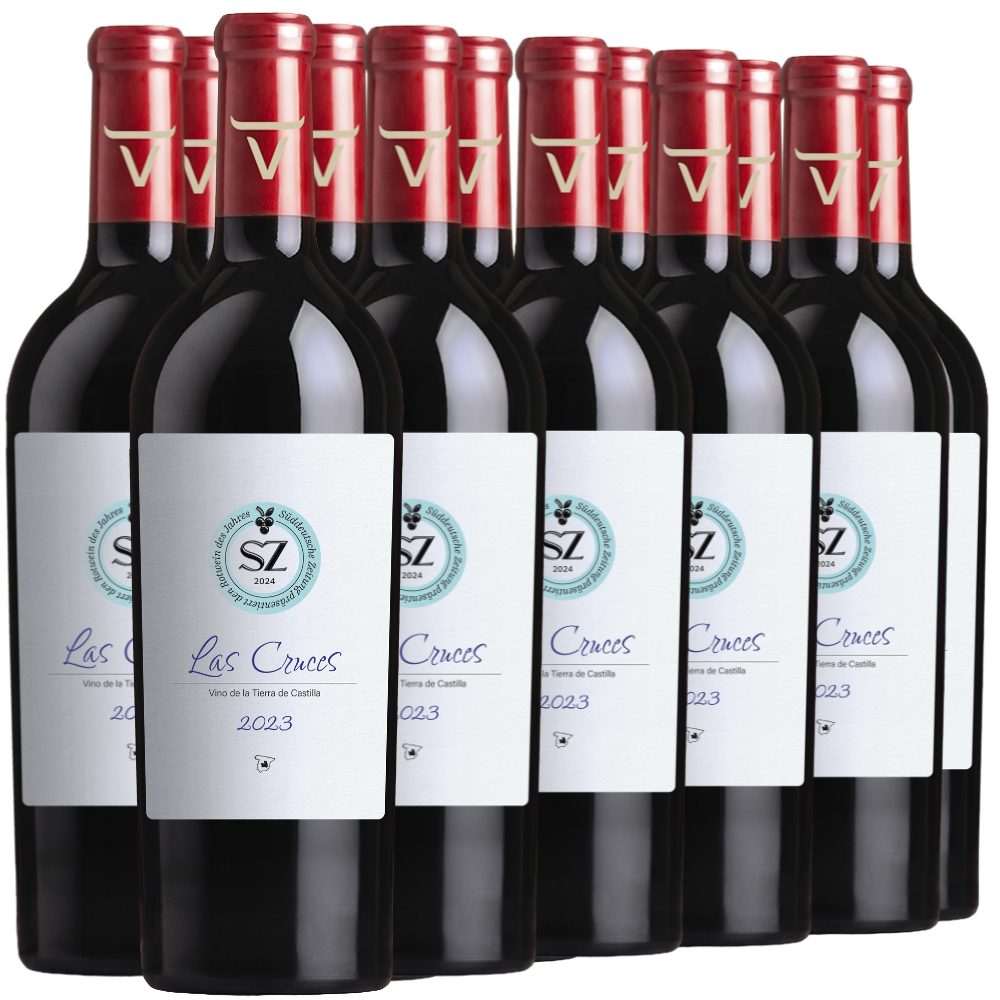 Acht Flaschen SZ-Rotwein 2024 mit roten Verschlüssen sind in zwei Reihen angeordnet.