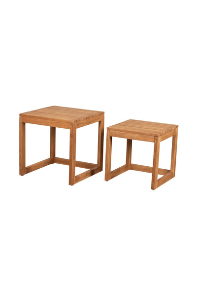 Zwei Holztische mit Lattenrost und einfachen rechteckigen Rahmen, ein größerer und ein kleinerer, vor einem weißen Hintergrund.