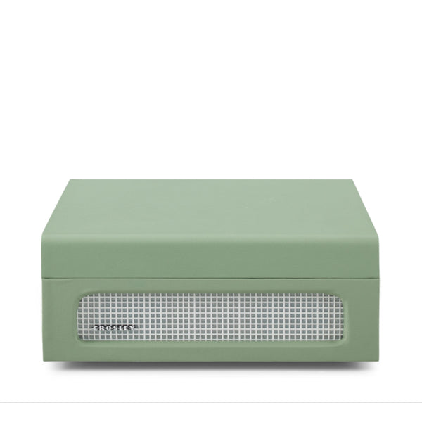 Grüne rechteckige Aufbewahrungsbox mit einem Netzeinsatz auf der Vorderseite vor einem weißen Hintergrund.