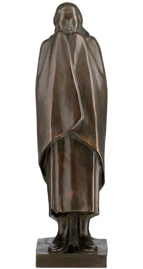 Bronzeskulptur einer stehenden, verhüllten Figur, deren Arme und Körper in ein fließendes Gewand gehüllt sind.