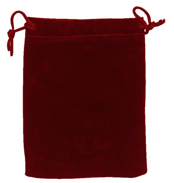 Tiefroter Samtbeutel mit Kordelzug und gebundenen Ecken auf weißem Hintergrund.
