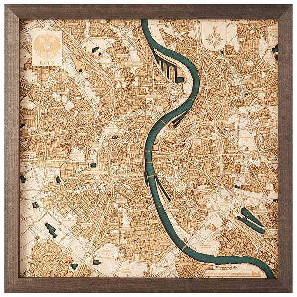 Gerahmte Holzkarte von Köln, Deutschland, mit detaillierten Straßen und dem Rhein, der vertikal durch die Mitte verläuft.