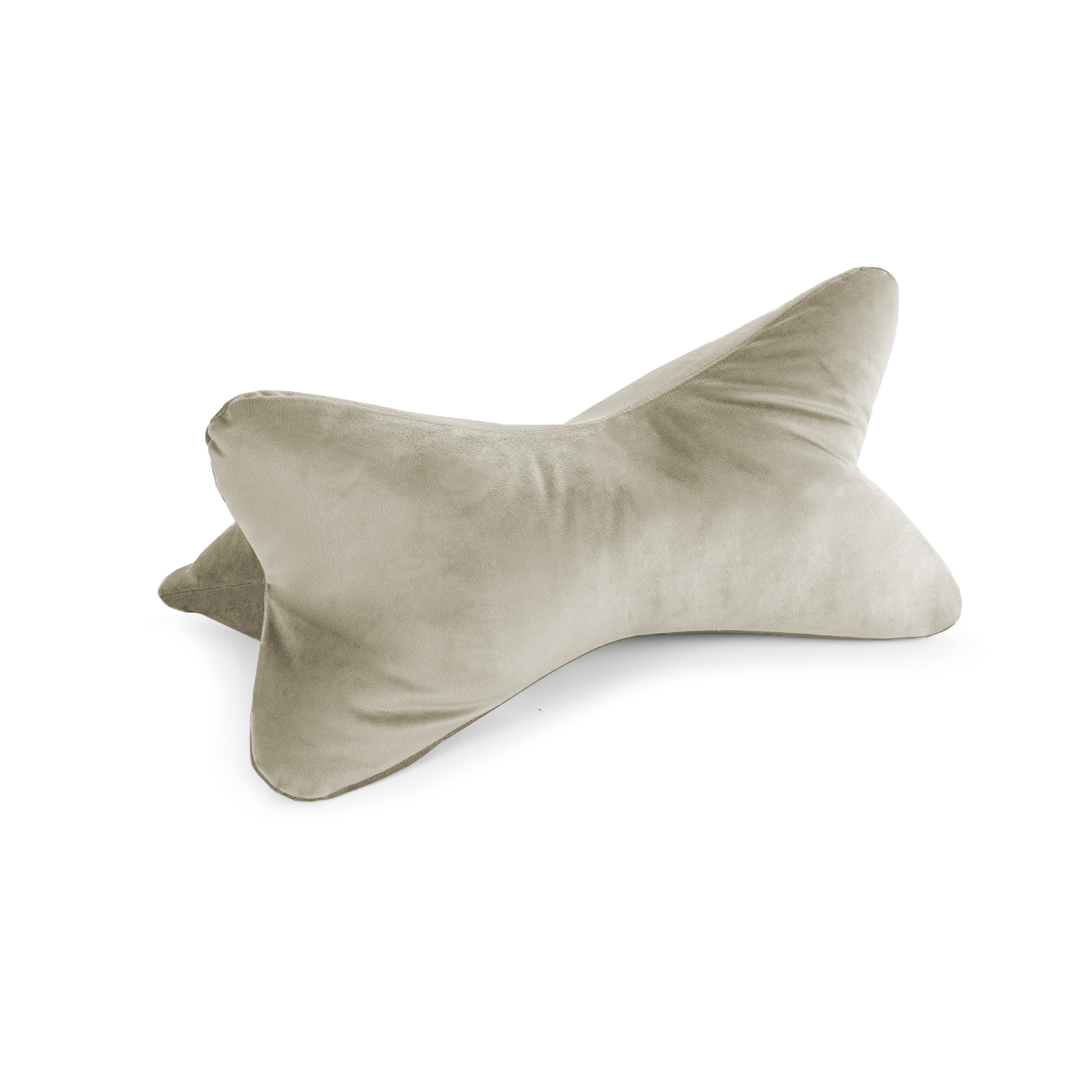 Der Leseknochen Cozy Samt - Beige, in Knochenform und aus weichem, plüschigem Stoff, wird vor weißem Hintergrund präsentiert.