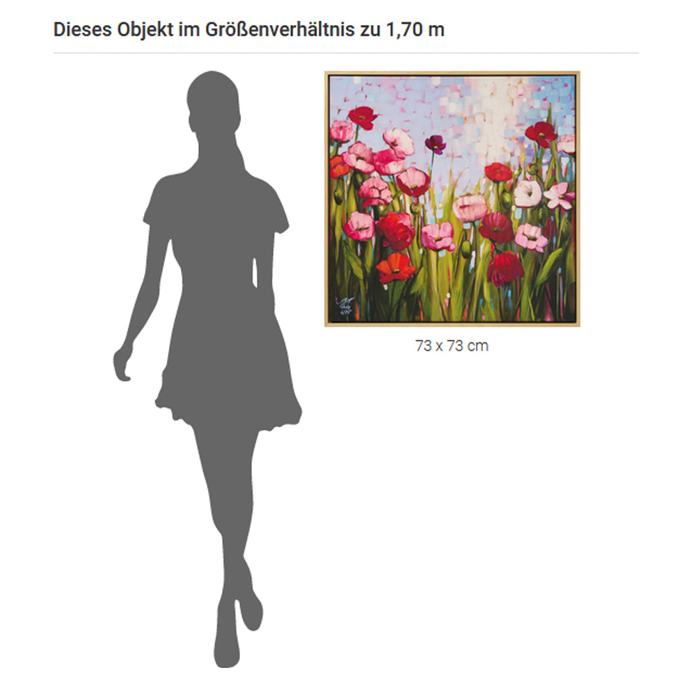 Silhouette einer Frau neben Sandra Gebhardt-Höpfners gerahmtem Gemälde „My Poppies 1“ (2024, serielles Unikat) in den Maßen 73x73 cm, um den Größenvergleich zu zeigen.