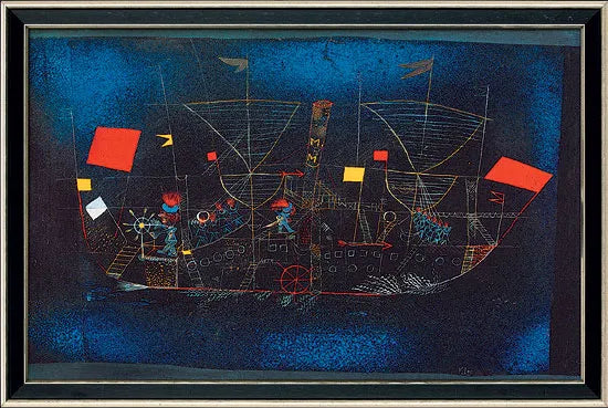 Abstraktes Gemälde eines Schiffes mit Segeln, Flaggen und geometrischen Formen auf einem dunkelblauen Hintergrund.