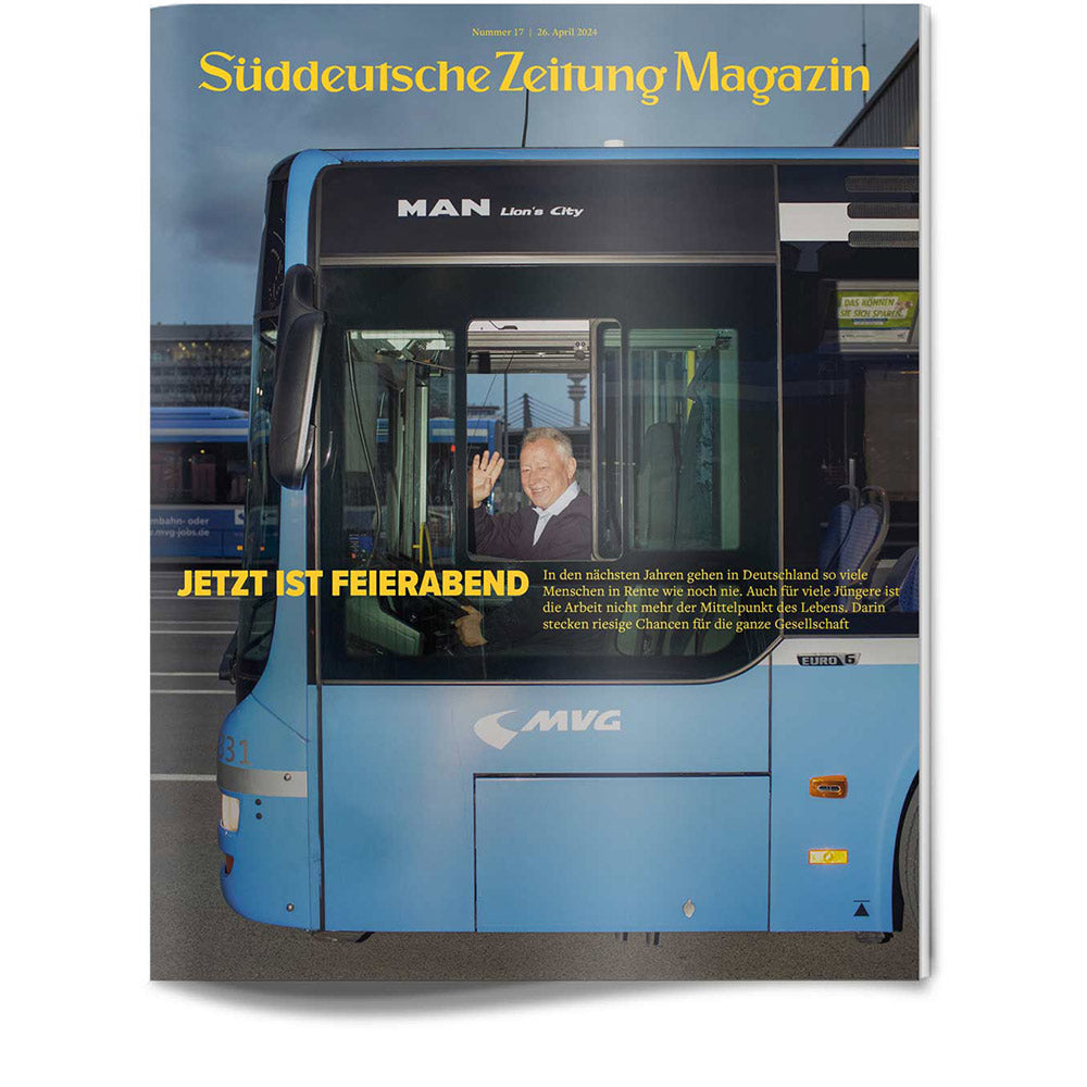 Auf dem Titelbild des Süddeutsche Zeitung Magazins winkt ein älterer Mann vom Fahrersitz eines blauen Stadtbusses.