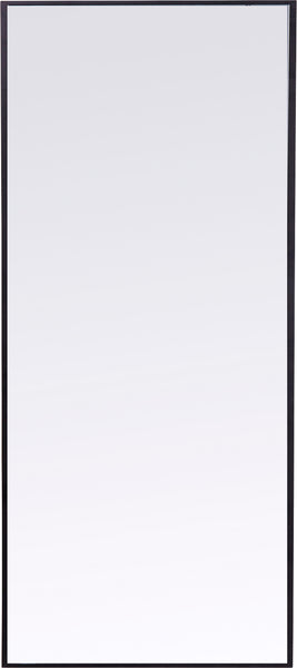 Rechteckiger Spiegel mit dünnem, schwarzem Rahmen auf weißem Hintergrund.