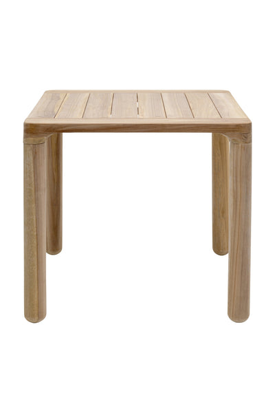 Ein quadratischer Holztisch mit vier abgerundeten Beinen und einer Lattenrostplatte, dargestellt vor einem schlichten weißen Hintergrund.