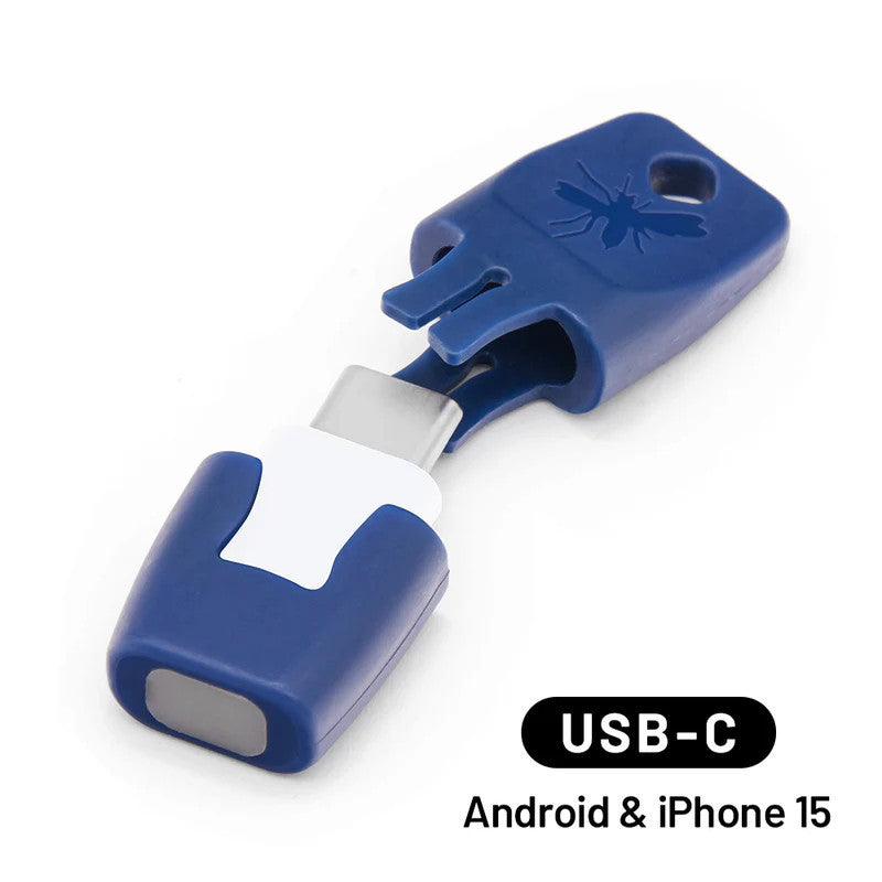 Insektenstichheiler heat it classic USB-C Schlüsselanhänger-Adapter mit Schutzhülle, kompatibel mit Android- und iPhone 15-Geräten.