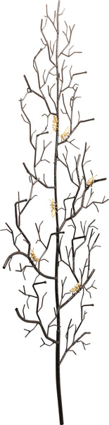Ein hoher, kahler, schwarzer Ast mit mehreren goldenen Insekten auf den Zweigen vor einem weißen Hintergrund.