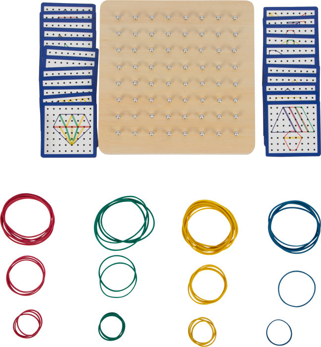 Das Geoboard aus Holz enthält Musterkarten und farbige Gummibänder zum Erstellen geometrischer Formen.
