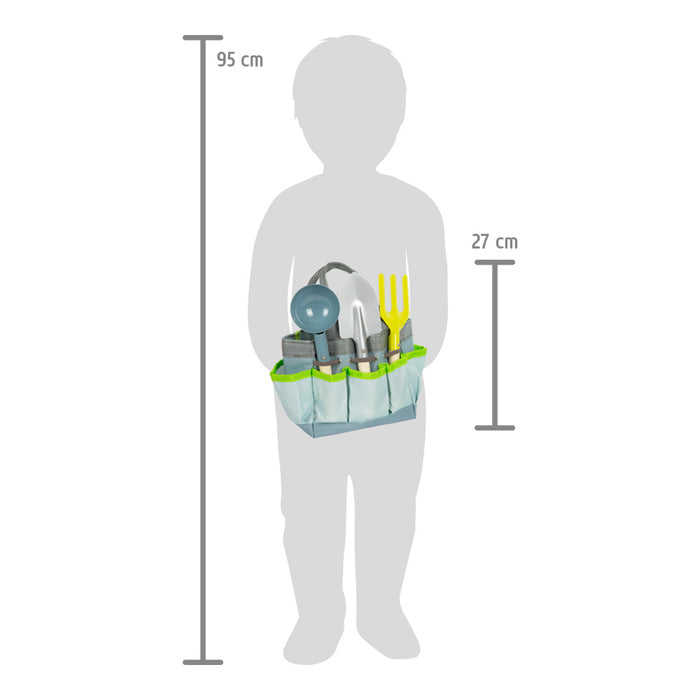 Silhouette eines Kindes, das die Gartentasche mit Gartenwerkzeug hält; Größe des Kindes: 95 cm, Höhe des Werkzeugsatzes: 27 cm.