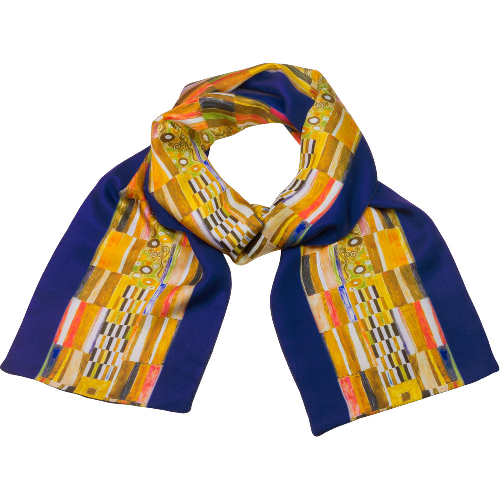 Seidenschal mit blauem Rand und einem farbenfrohen geometrischen Muster, inspiriert von Klimts Gemälden.